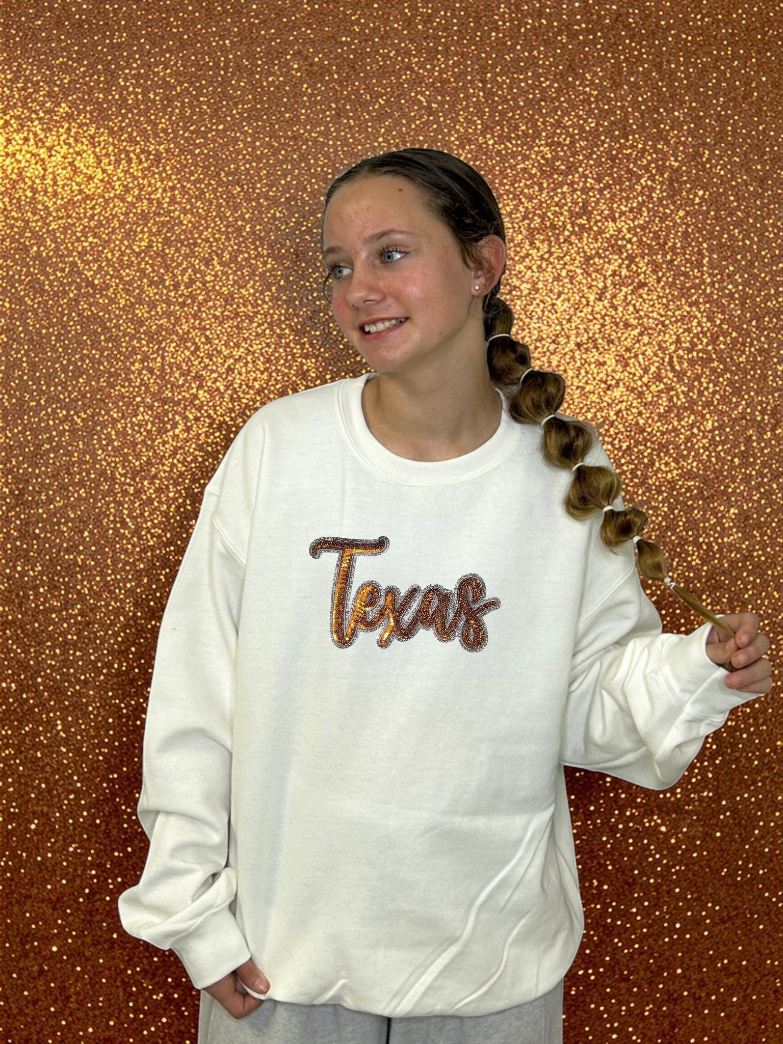 Completed Item
Gildan White Sweatshirt
True to size Sweatshirt